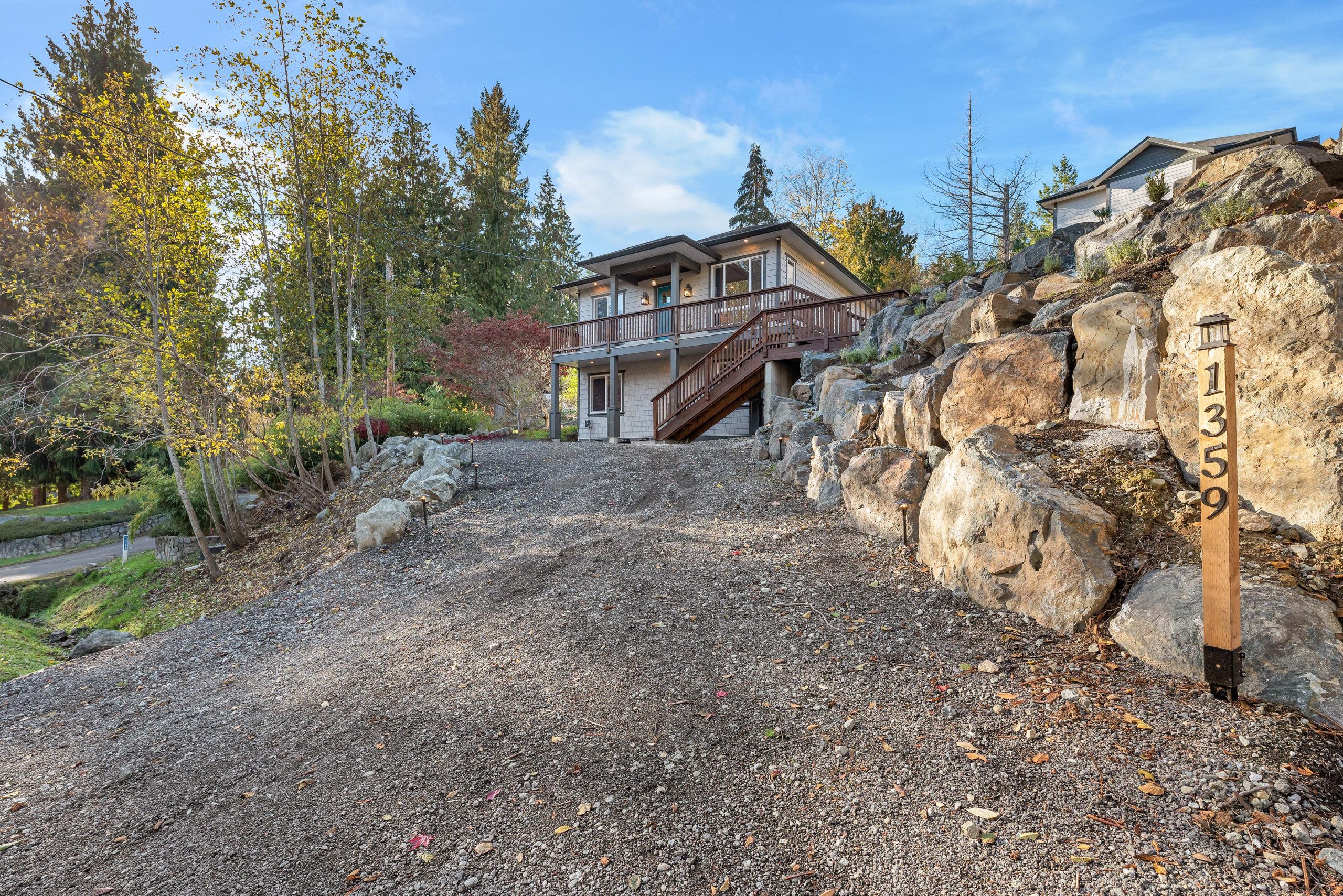 VI Cottage exterior in North Saanich